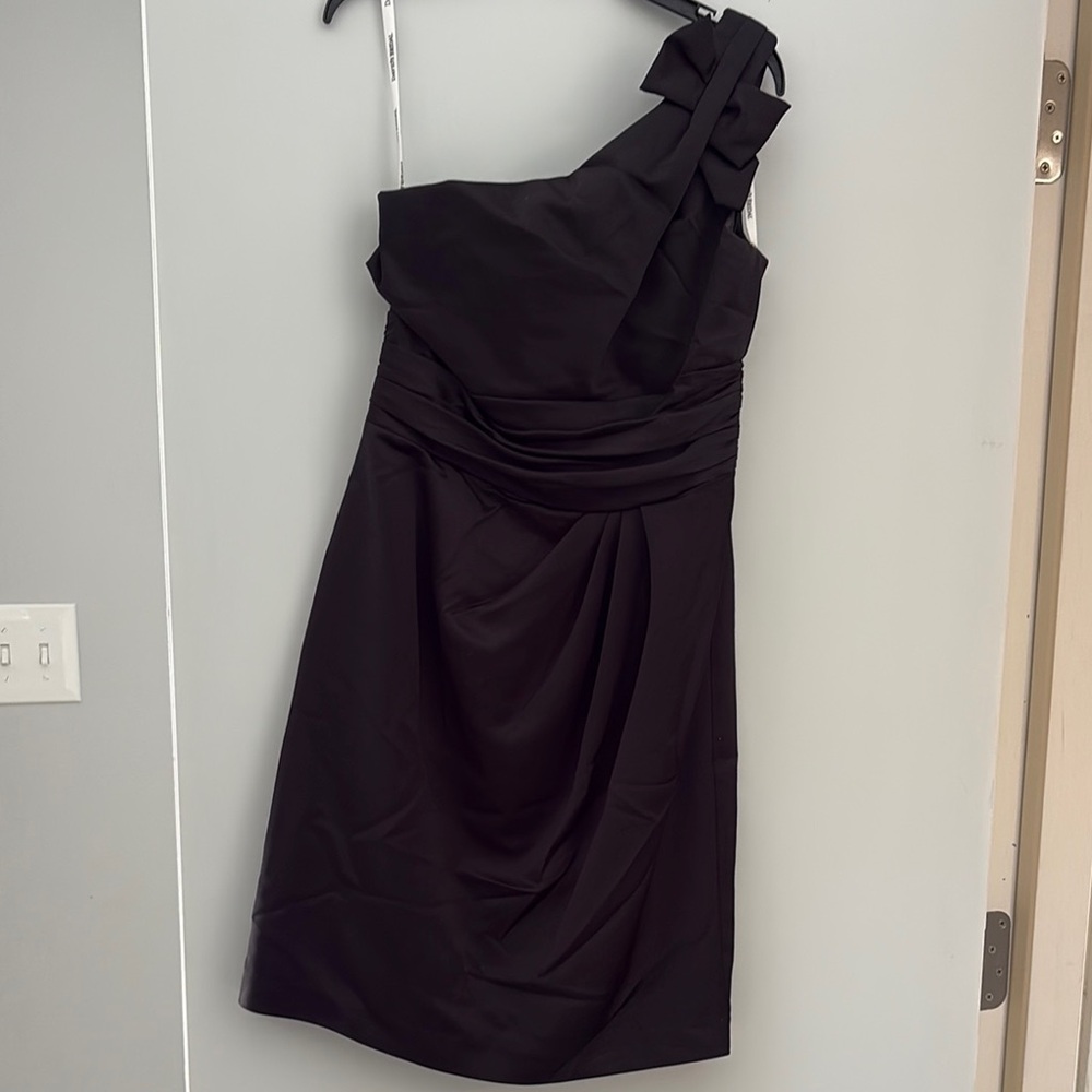 Elegant Black One-Shoulder Dress
